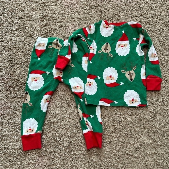 Carters Christmas Pajama Set Size 12m - Picture 2 of 4